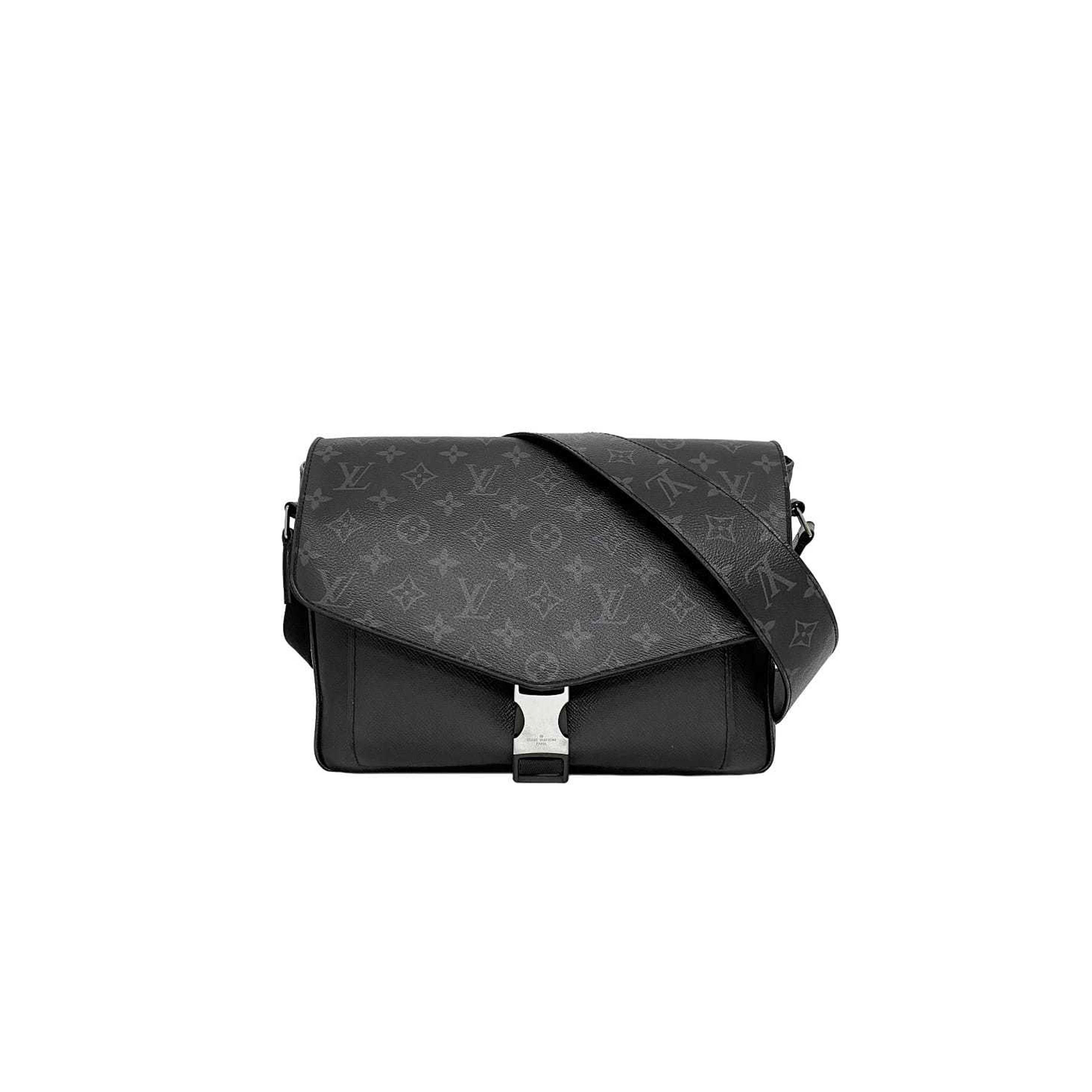 l**is V*t*n shoulder bag black grey taiga rama monogram eclipse m30746 (29*23*11.5cm)